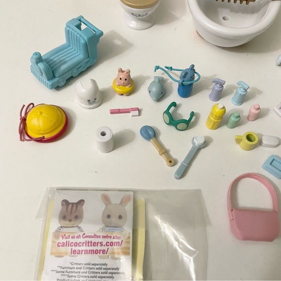 Calico Critters Miniature Doll House Furniture Assorted Accessories - Picture 3 of 16